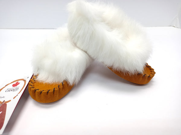 Soft Moccasin with white rabbit fur