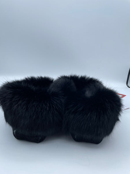 Women Moccasins with real fur and ornamental beads
